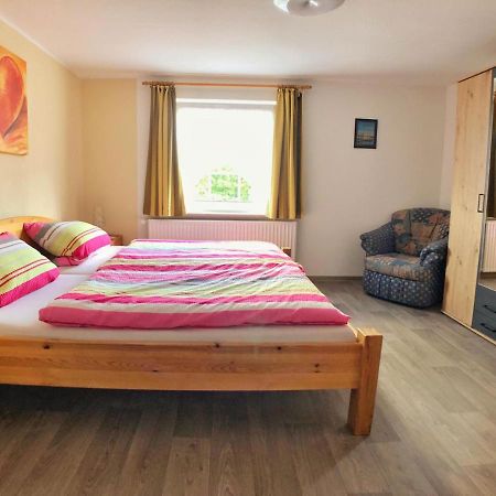 Ferienwohnung Zum Tannenwirt 梅德巴赫 外观 照片