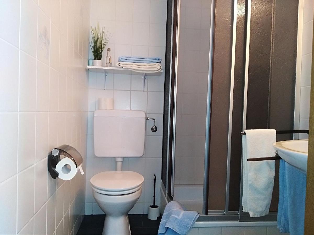 Ferienwohnung Zum Tannenwirt 梅德巴赫 外观 照片