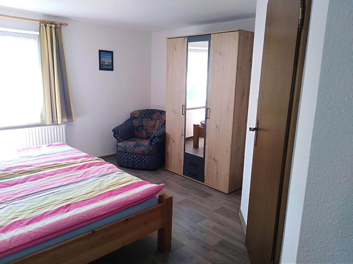 Ferienwohnung Zum Tannenwirt 梅德巴赫 外观 照片